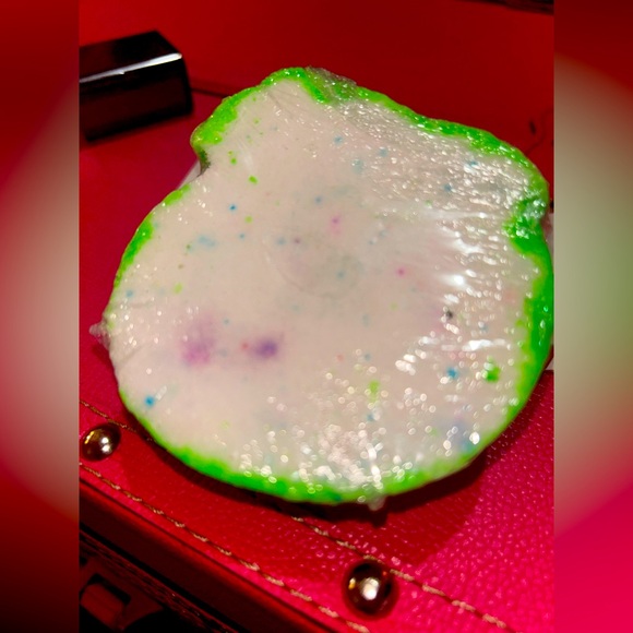 Beetlejuice Sandworm Never Trust The Living Gift Set - Picture 6 of 11